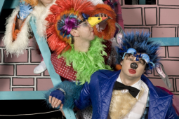 Изображение на галерия: БРЕМЕНСКИТЕ МУЗИКАНТИ