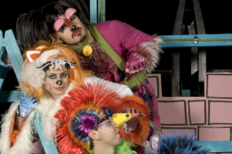 Изображение на галерия: БРЕМЕНСКИТЕ МУЗИКАНТИ