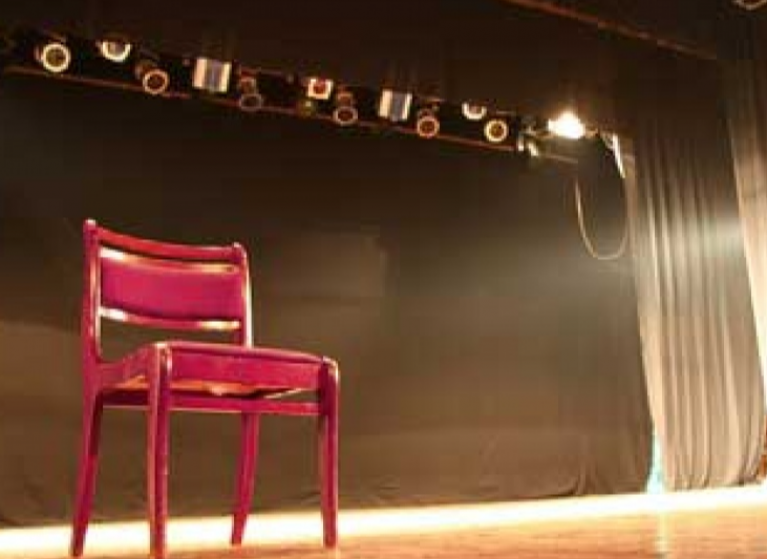 Изображение на новина: КАСТИНГ ЗА РОЛЯТА НА БАРОНЕТ В ПОСТАНОВКАТА „РАЗВРАТНИКЪТ“ ОТ Е. Е. ШМИТ, РЕЖИСЬОР СТОЯН РАДЕВ