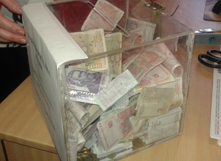 Изображение на новина: ЗРИТЕЛИТЕ НА ТЕАТЪР „СОФИЯ“ ПОДКРЕПИХА БОРИС ГУДЖУНОВ С 1559,42 ЛВ.