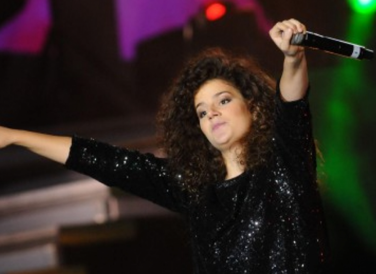 Изображение на новина: „НИЕ СМЕ ВЕЧНИ!” – ВЕЧЕ СЪС СПЕЦИАЛНОТО УЧАСТИЕ НА АДРИАНА НИКОЛОВА – ПЕЧЕНКАТА