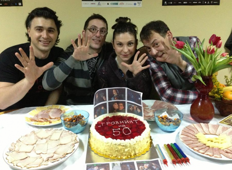 Изображение на новина: "ГРОЗНИЯТ" ОТПРАЗНУВА 50-ТО ПРЕДСТАВЛЕНИЕ