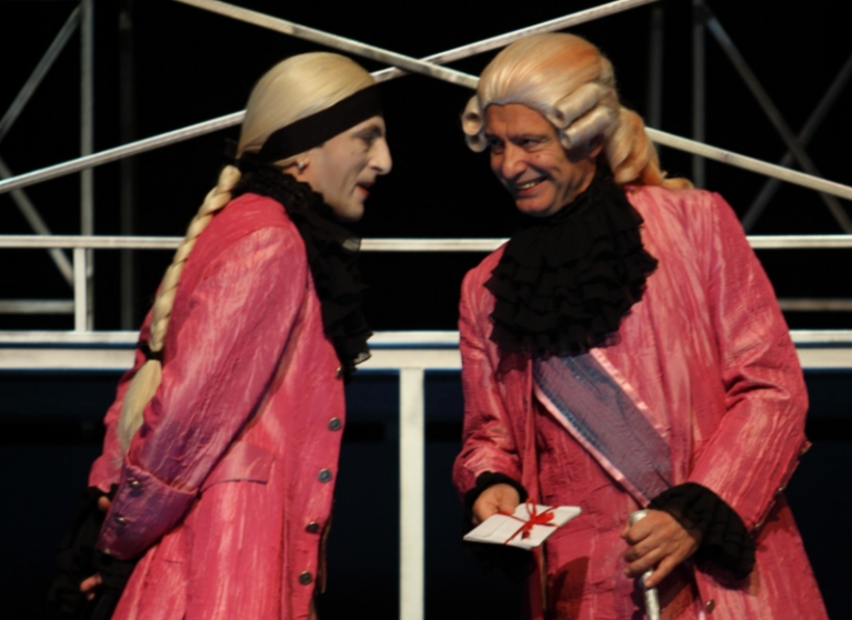 Изображение на новина: "КОВАРСТВО И ЛЮБОВ" ГОСТУВА В БУКУРЕЩ