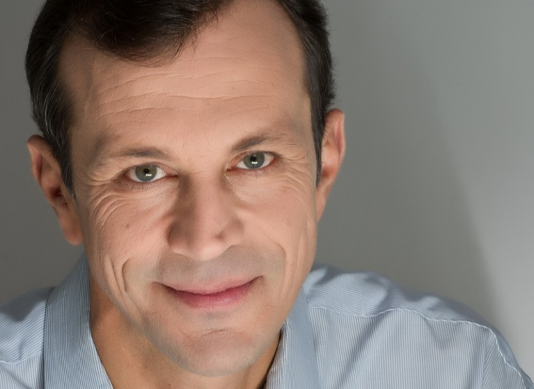 Изображение на новина: ДОСЬО ДОСЕВ И ПЛАМЕН МАНАСИЕВ СА РОЖДЕНИЦИ ДНЕС!