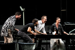 Перфектни непознати - Изображение на галерия 3