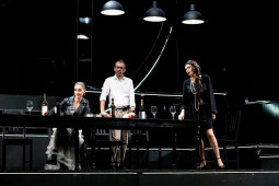 Перфектни непознати - Изображение на галерия 5